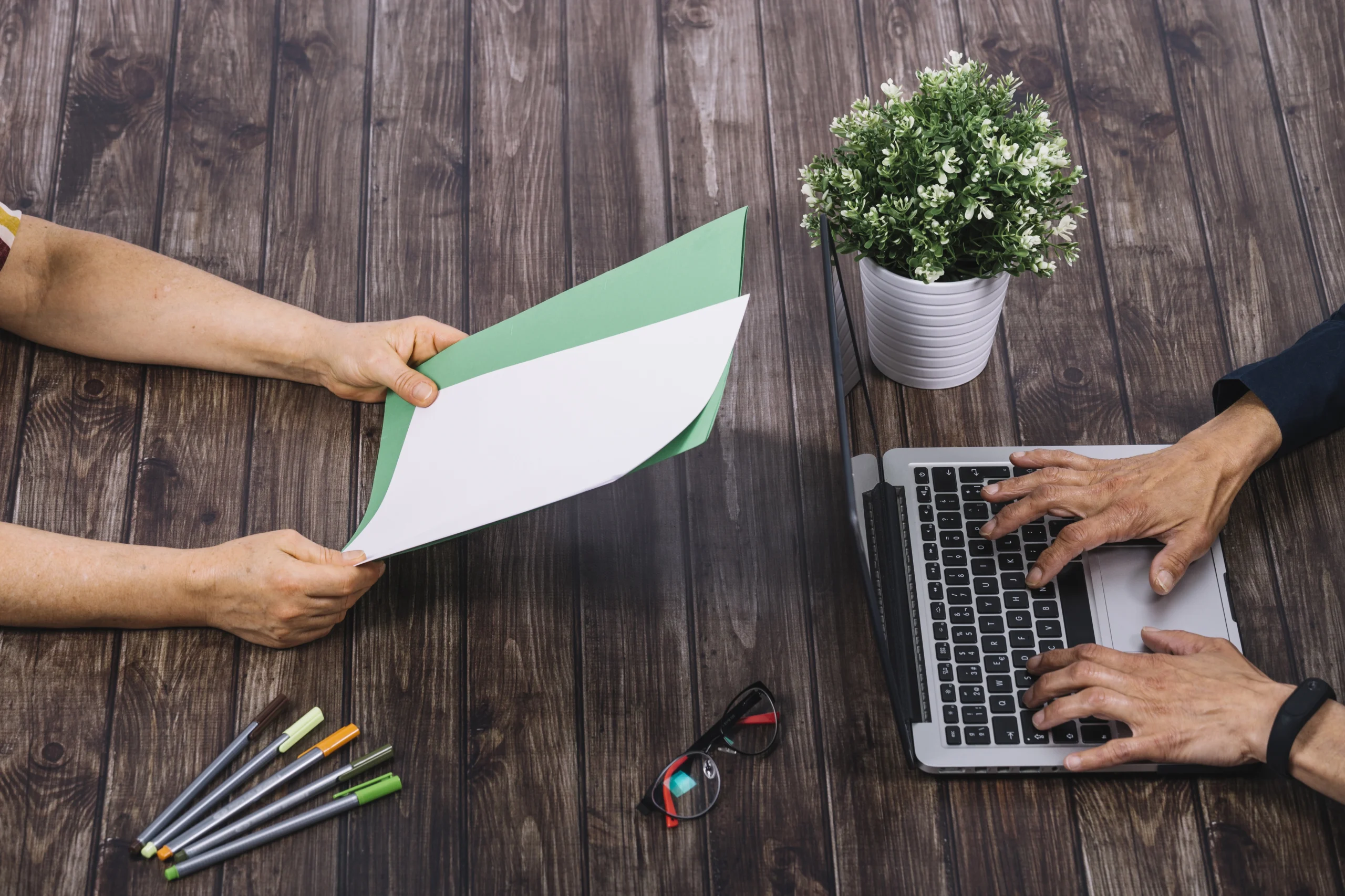 كيفية عمل سجل بيئي