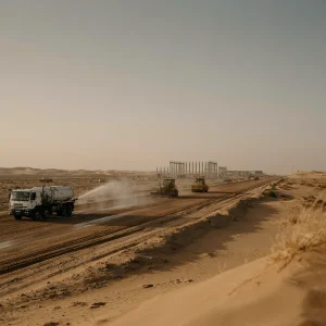 إدارة انبعاثات الغبار في مشروع إنشائي